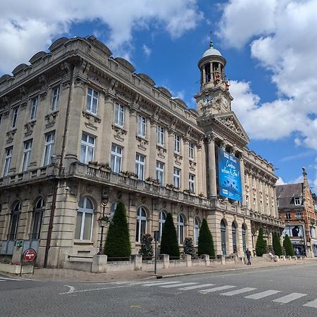 Apartmán Les Betises, Duplex Hyper-Centre Cambrai Exteriér fotografie